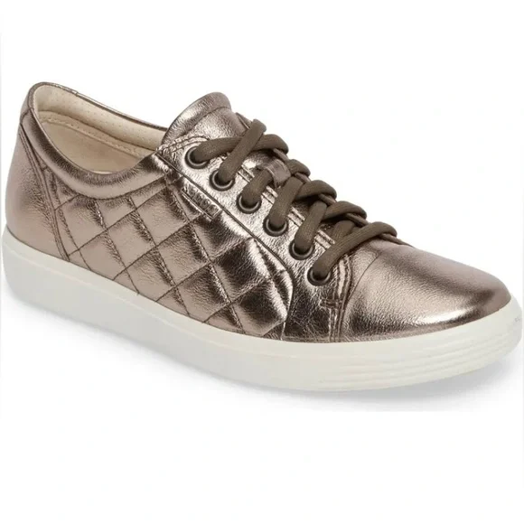 Ecco Shoes Ecco Womens Soft Quilted Tie Metallic Sneaker